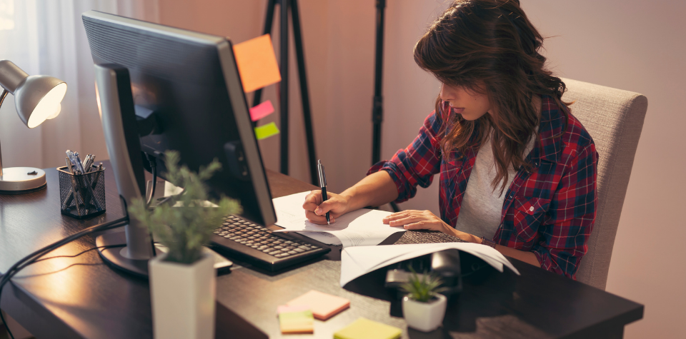 ATO Cracks Down On Work Related Expenses This Tax Season