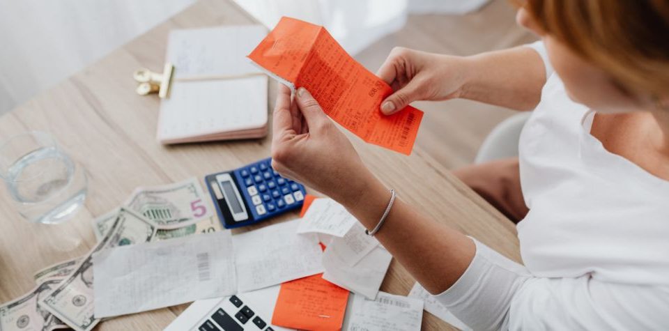 How Can You Make Invoicing For Your Small Business Easier?